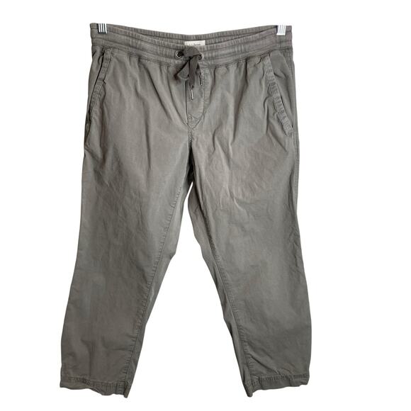 LL Bean Women’s Gray Drawstring Cropped‎ Pants Size XS Active Hiking Outdoors - Picture 1 of 13